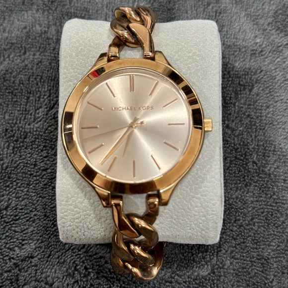 Michael Kors Watch - Picture 2 of 2